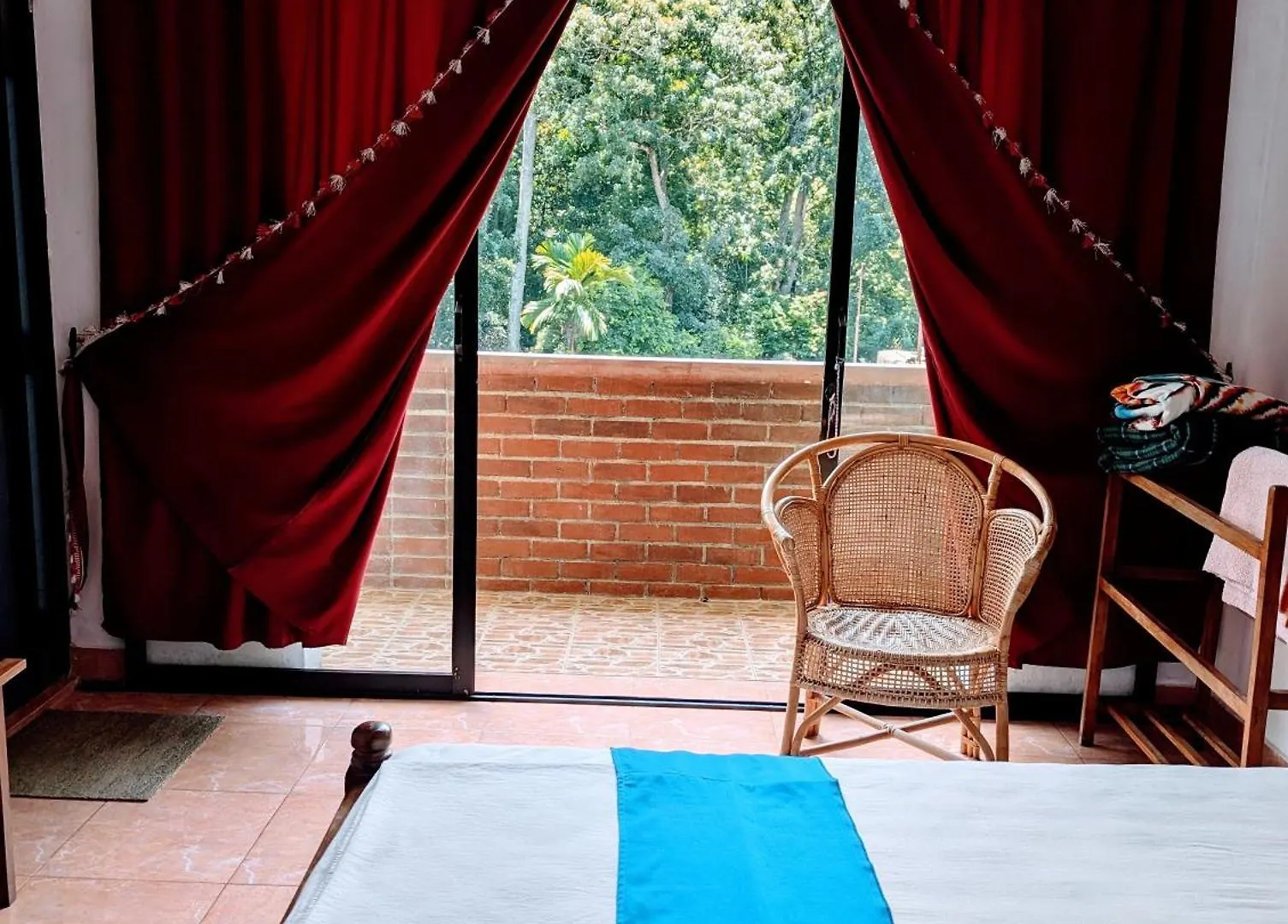 Shrine Inn Kandy