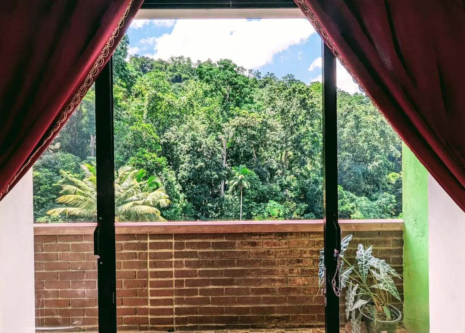 Shrine Inn Kandy Sri Lanka